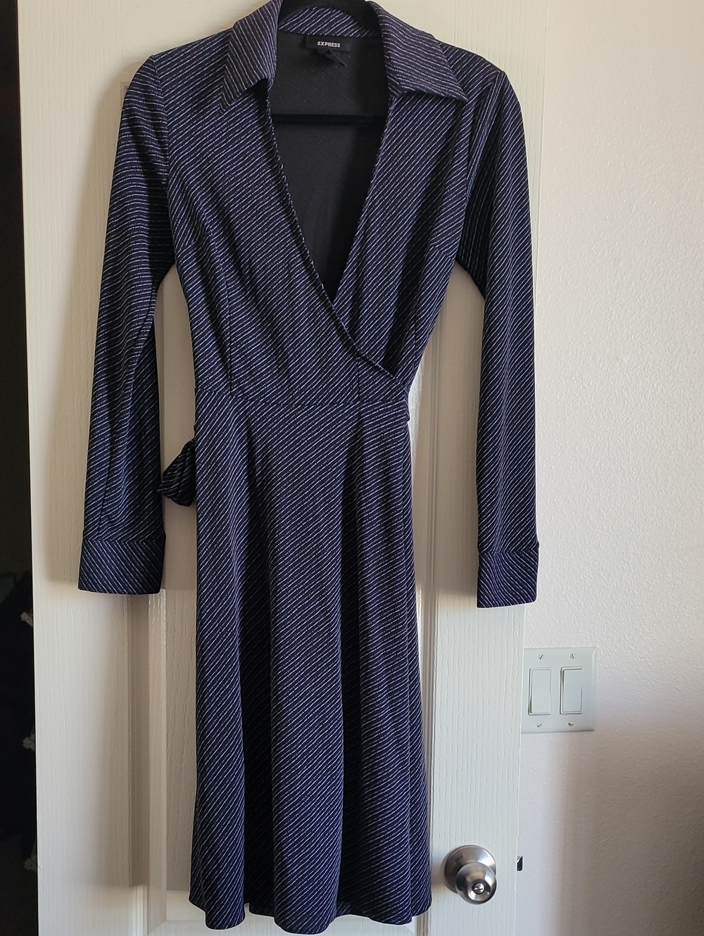 Express Navy Long-Sleeve Wrap Dress with Subtle Stripe